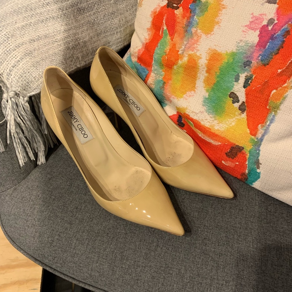 Jimmy Choo nude patent leather pump size 39.5